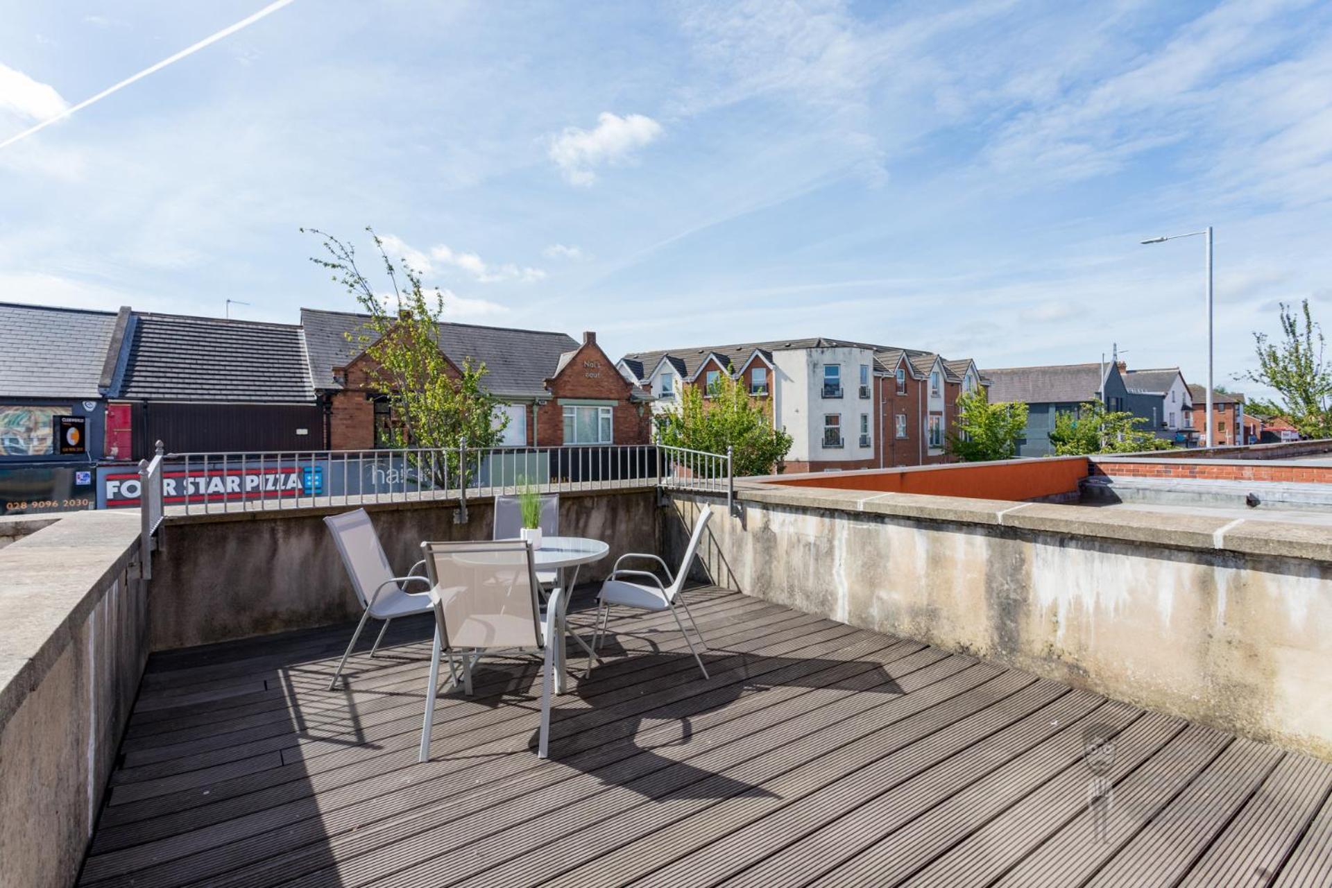 Attic Style 2 Bed Duplex Apartment With Rooftop Patio Belfast Eksteriør billede